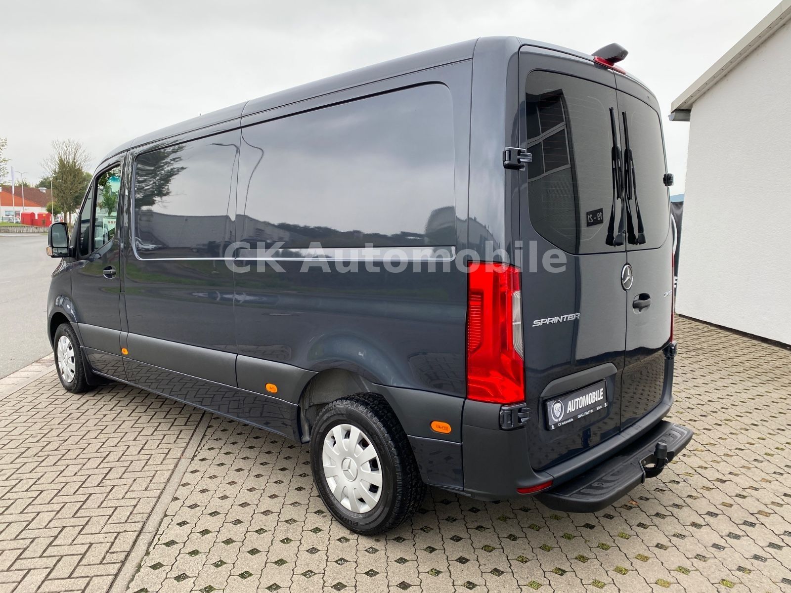 Fahrzeugabbildung Mercedes-Benz Sprinter III Kasten 214 H1L2/Navi/Klima/Kam/AHK