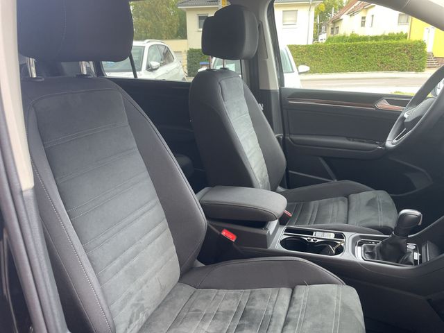 Touran R-line TSi DSG PANO Ergo Dynaudio 7S