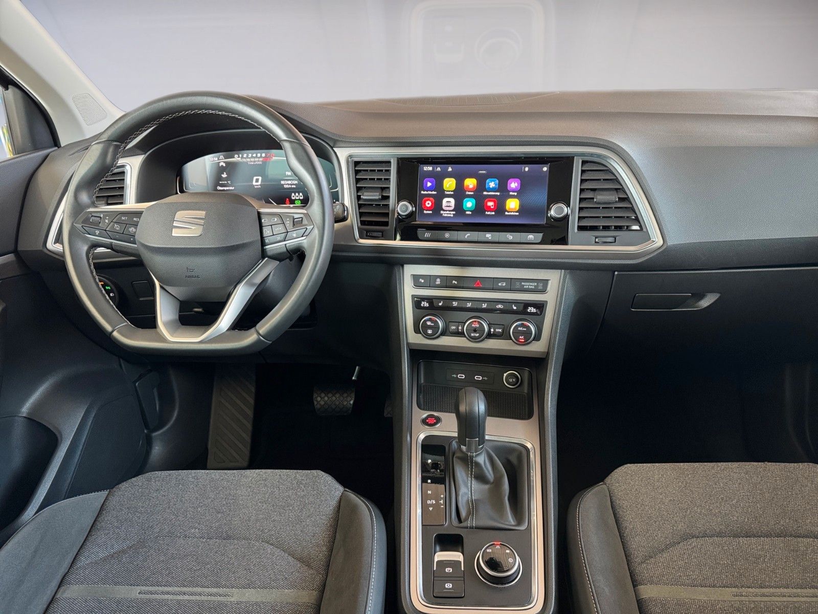 Fahrzeugabbildung SEAT Ateca Xperience 1.5 TSI