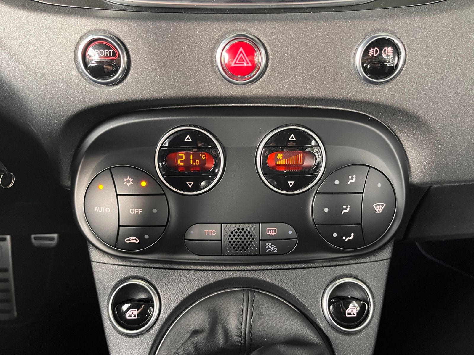 Fahrzeugabbildung Abarth 595 Competizione NAVI Xenon ALU