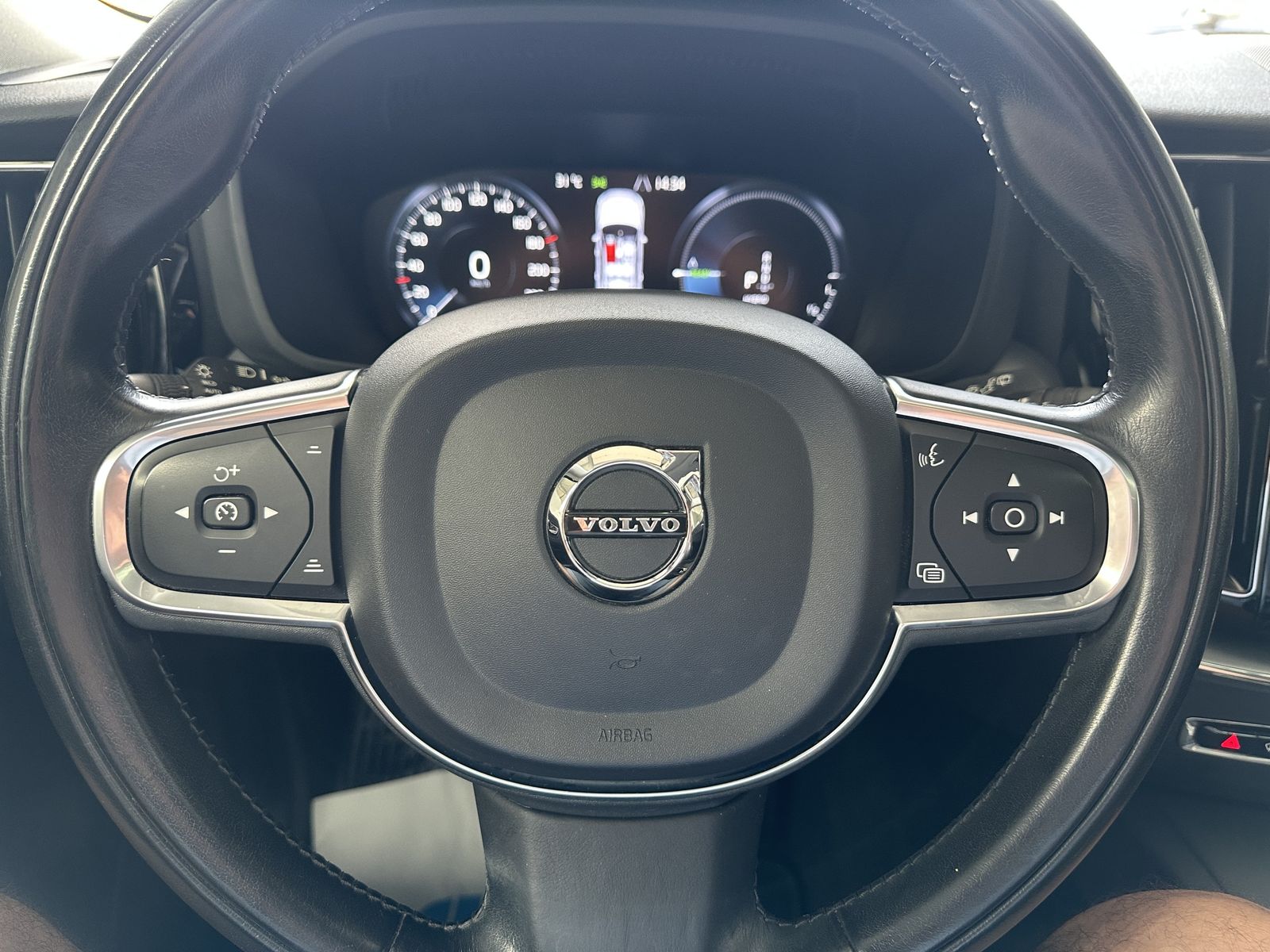 Volvo XC60 T6 R Design Expression AWD Pano AHK ACC  foto 21