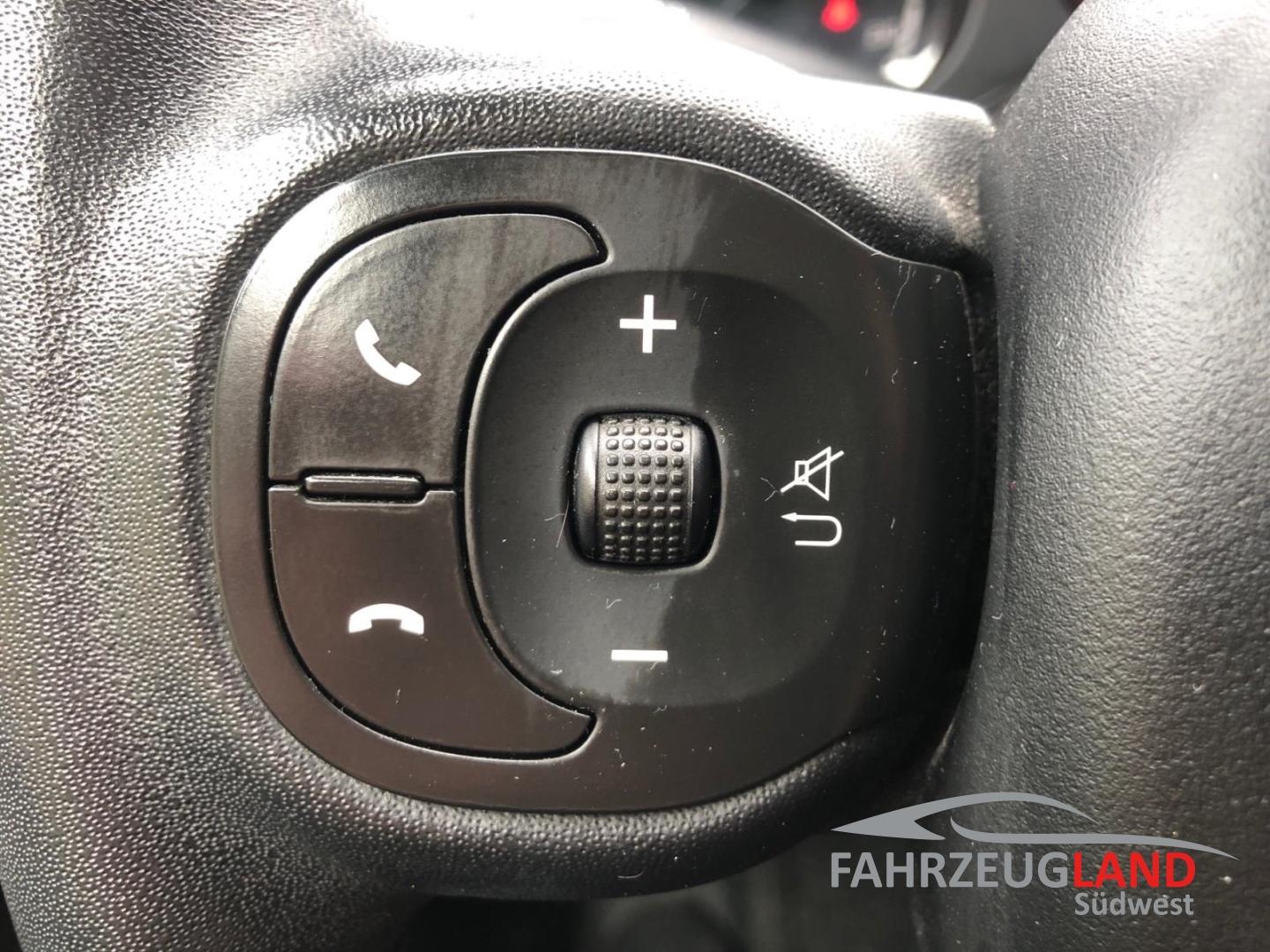 Fiat Panda City Cross Klimaautomatik Einparkhilfe hin