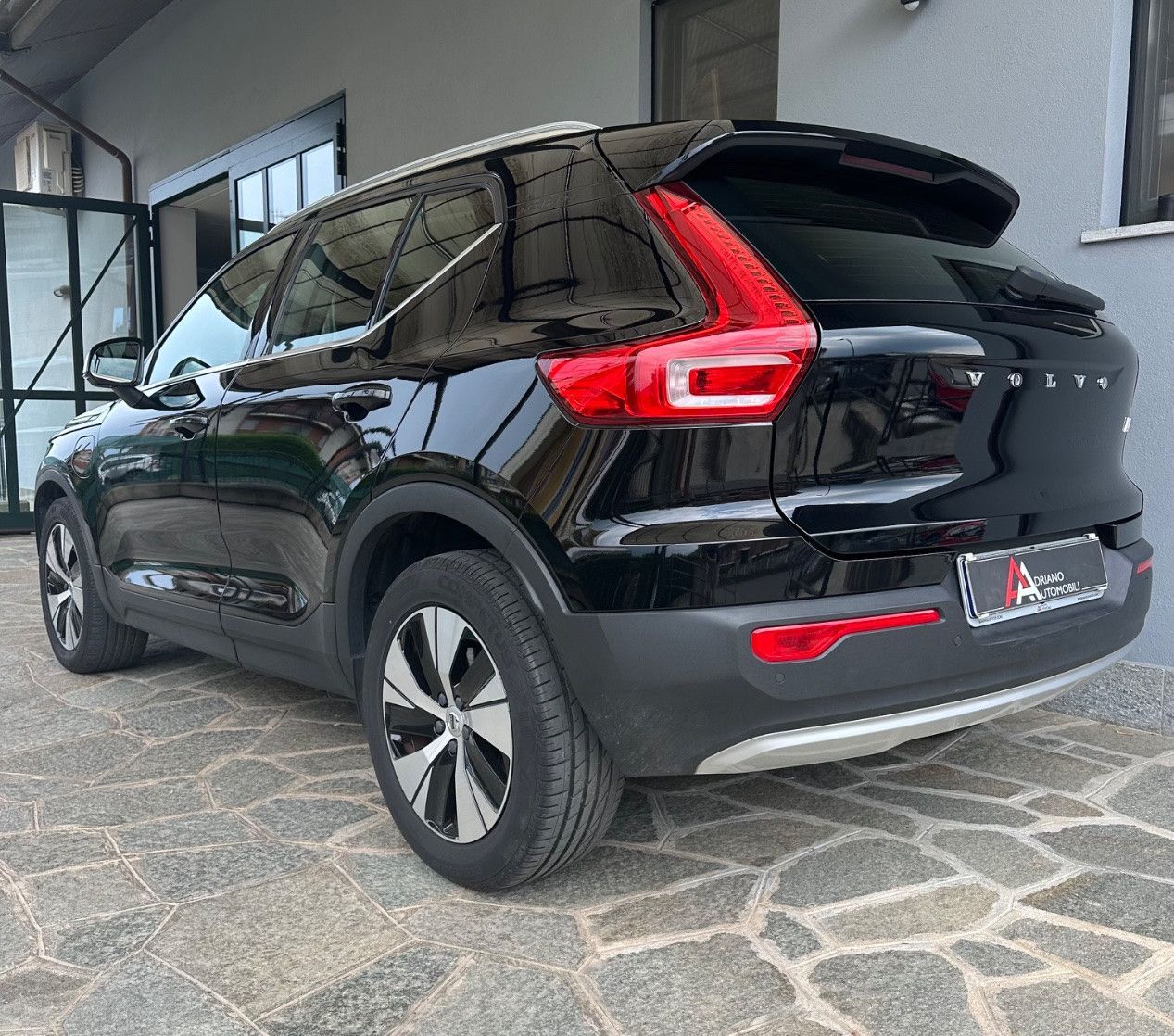Volvo XC40 1.5 t4 phev Inscription Expression au imagem 3