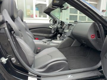 Nissan 370Z ROADSTER V6 3,7l 325 PS BOSEAUTOMATIK