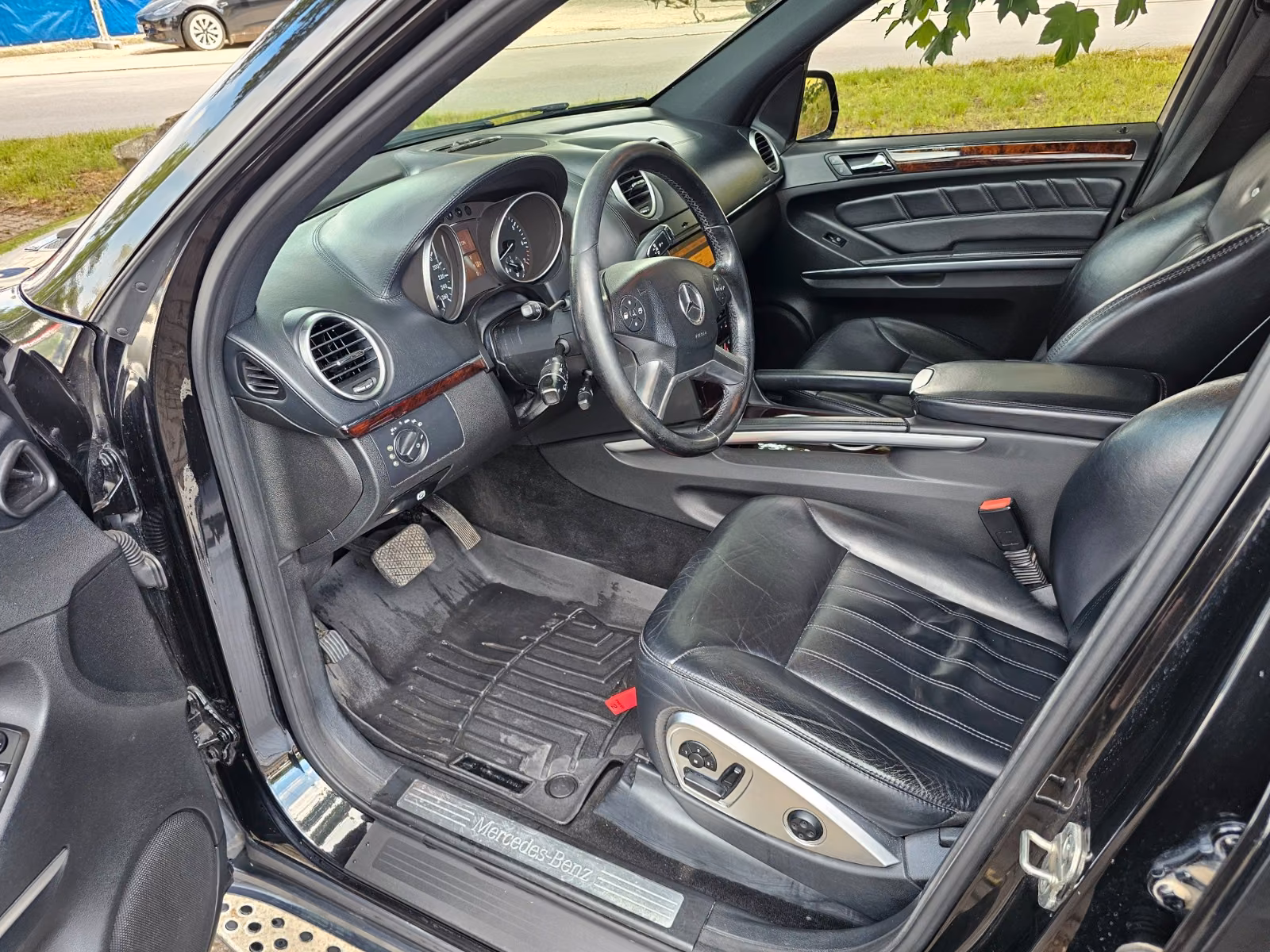 Mercedes-Benz ML350 2008 — photo 8