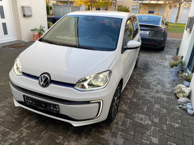 Volkswagen up! e-up! Style Plus e-up! Style Plus