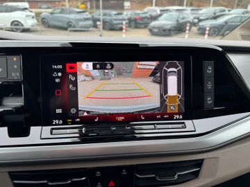 Fahrzeugverkauf 21 Volkswagen T7 Multivan lang *Vis-a-Vis* AHK* StHz*Pano*