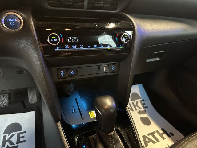 Toyota Yaris Cross Hybrid AWD-i Premiere Edition *AHK*