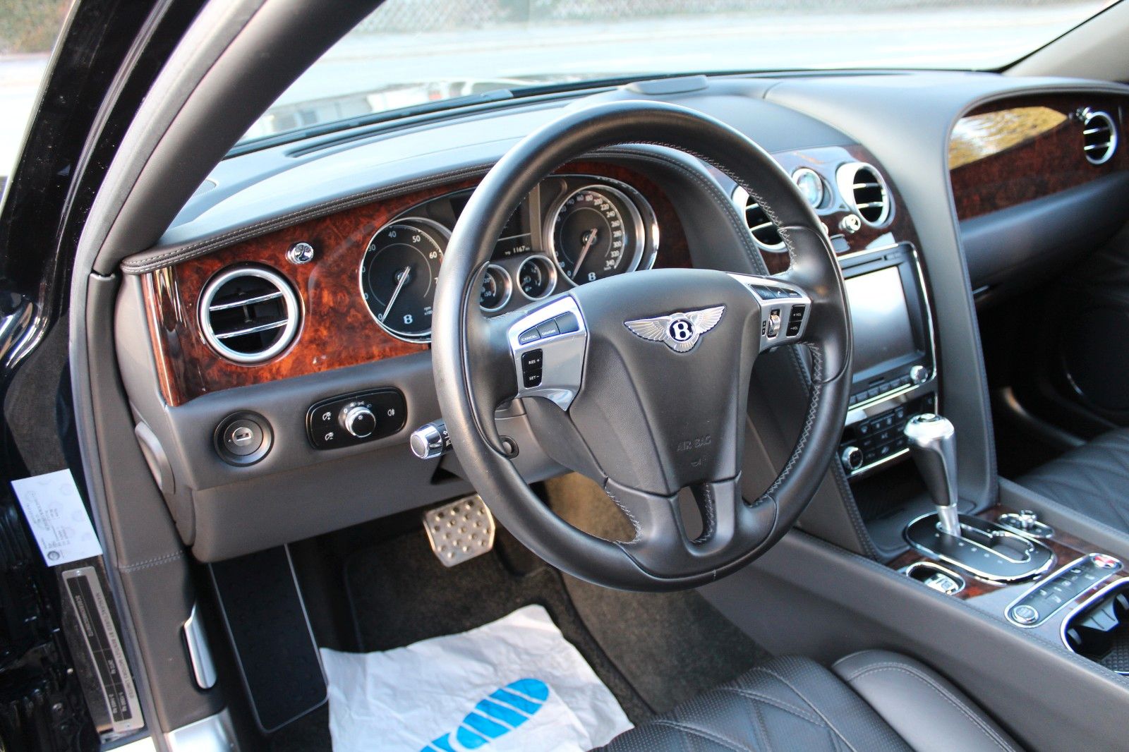 Flying Spur 6.0 W12 Muliner Ausstattung!