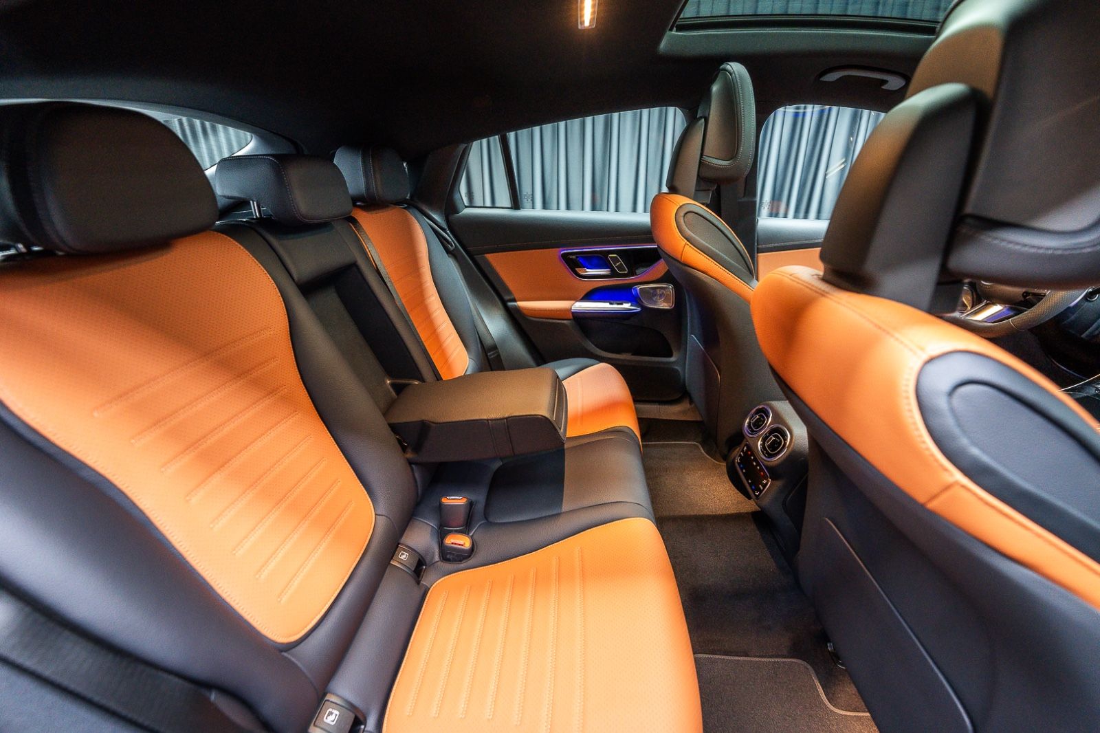 Fahrzeugabbildung Mercedes-Benz GLC 300 4M Coupé AMG Premium Plus*20"*NP*MY26