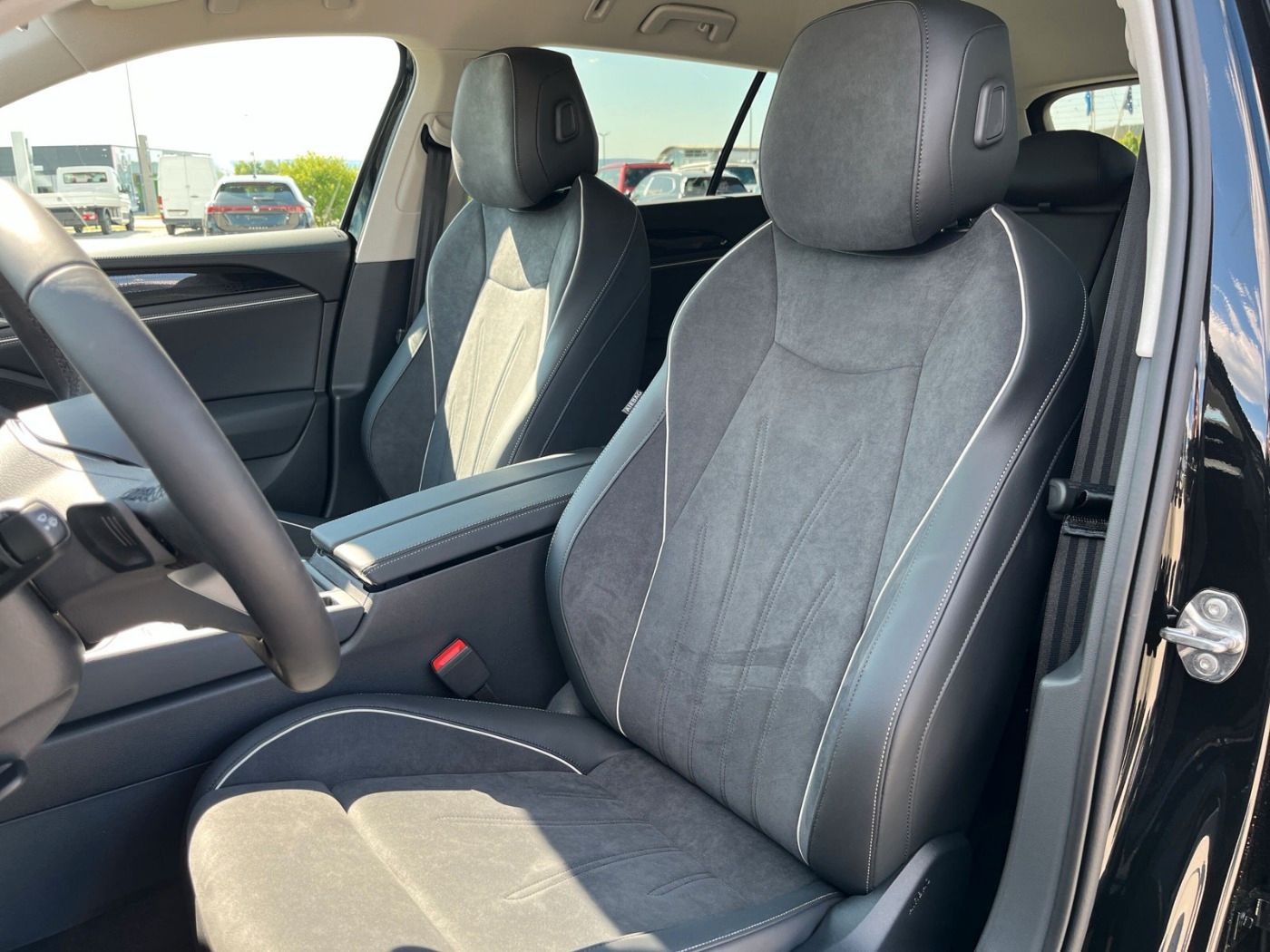Volkswagen Passat - Bild 12