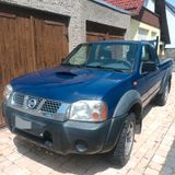 Nissan Pickup D22 - Nissan PickUp mit Diesel-Antrieb: Geländewagen