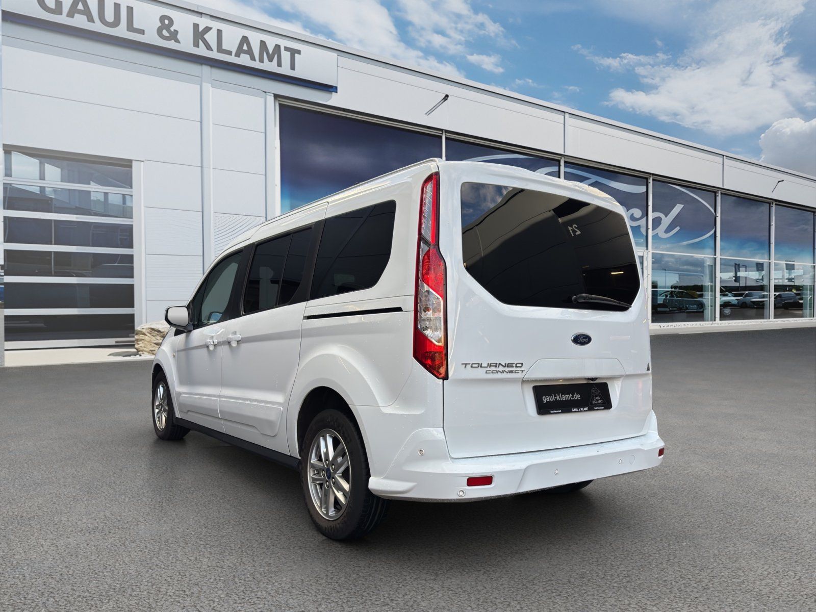 Fahrzeugabbildung Ford Grand Tourneo Titanium