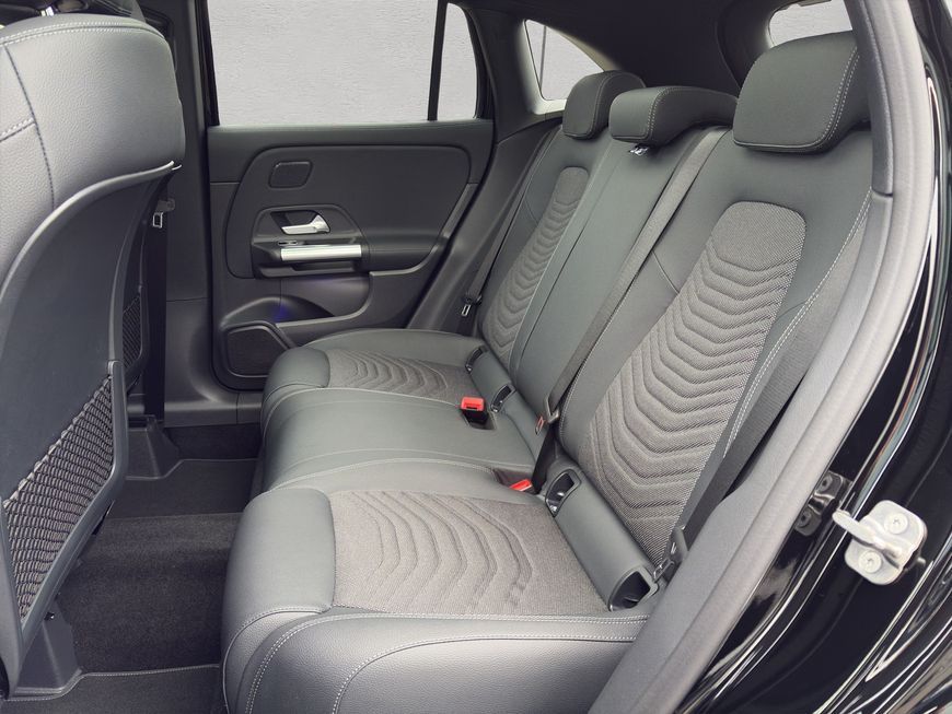 Mercedes-Benz GLA 180 d Edition Progressive Line foto 15