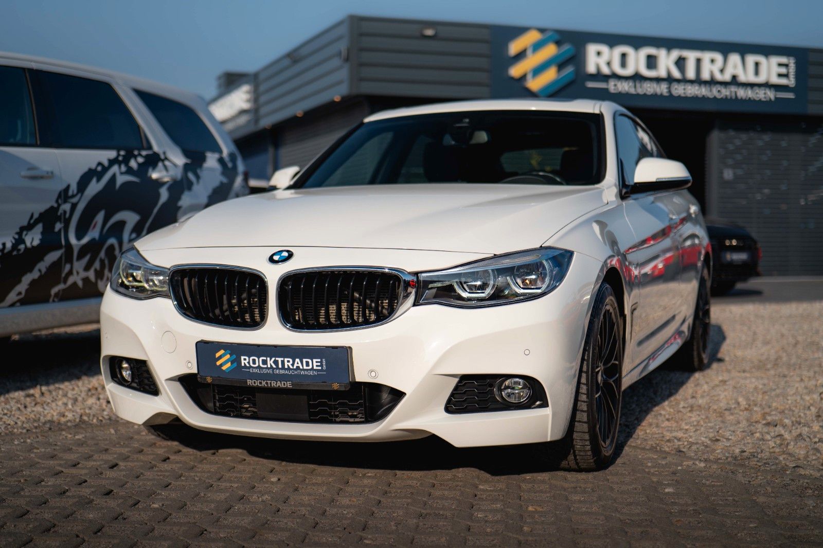 Fahrzeugabbildung BMW 330d Gran Turismo xDrive M Sport *ACC*Pano*LED*