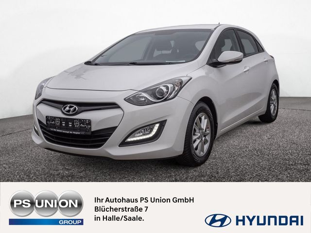 Hyundai i30 1.6 Trend KLIMA PDC RÜCKFAHRKAMERA NAVI AHK