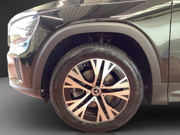 Mercedes GLB 200 - 4