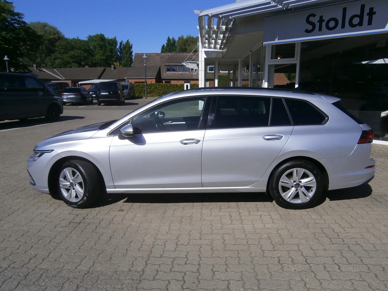 Volkswagen Golf VIII Variant Life 2.0 TDI, DSG
