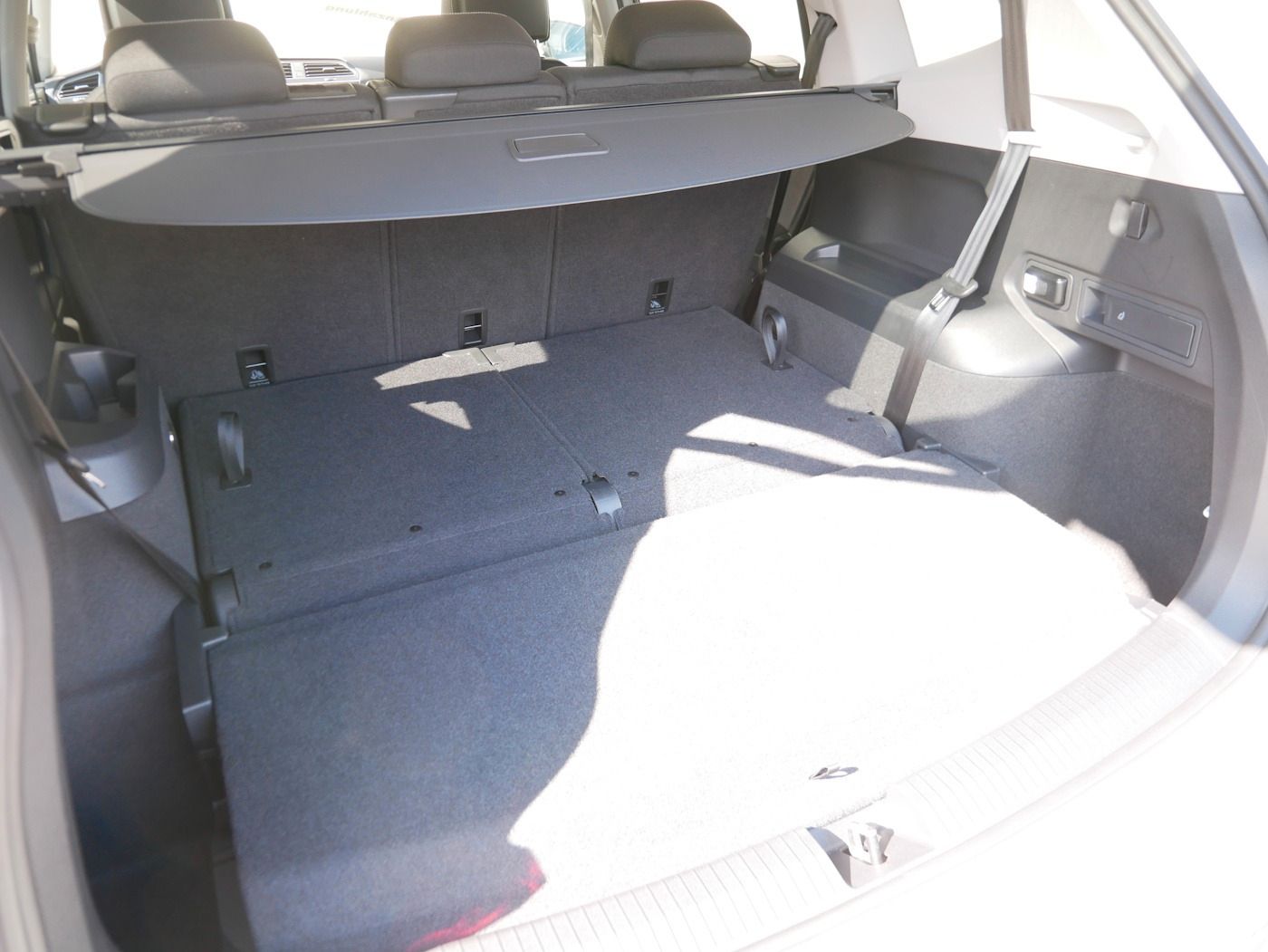 Fahrzeugabbildung Volkswagen Tiguan Allspace 2.0 4x4 Move NEU72T 7-Sitzer DAC