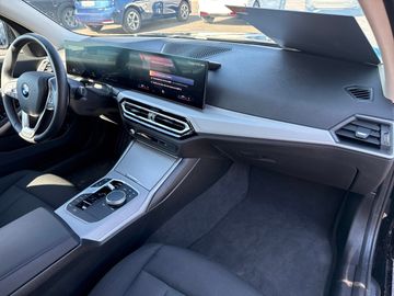 BMW 318i Touring