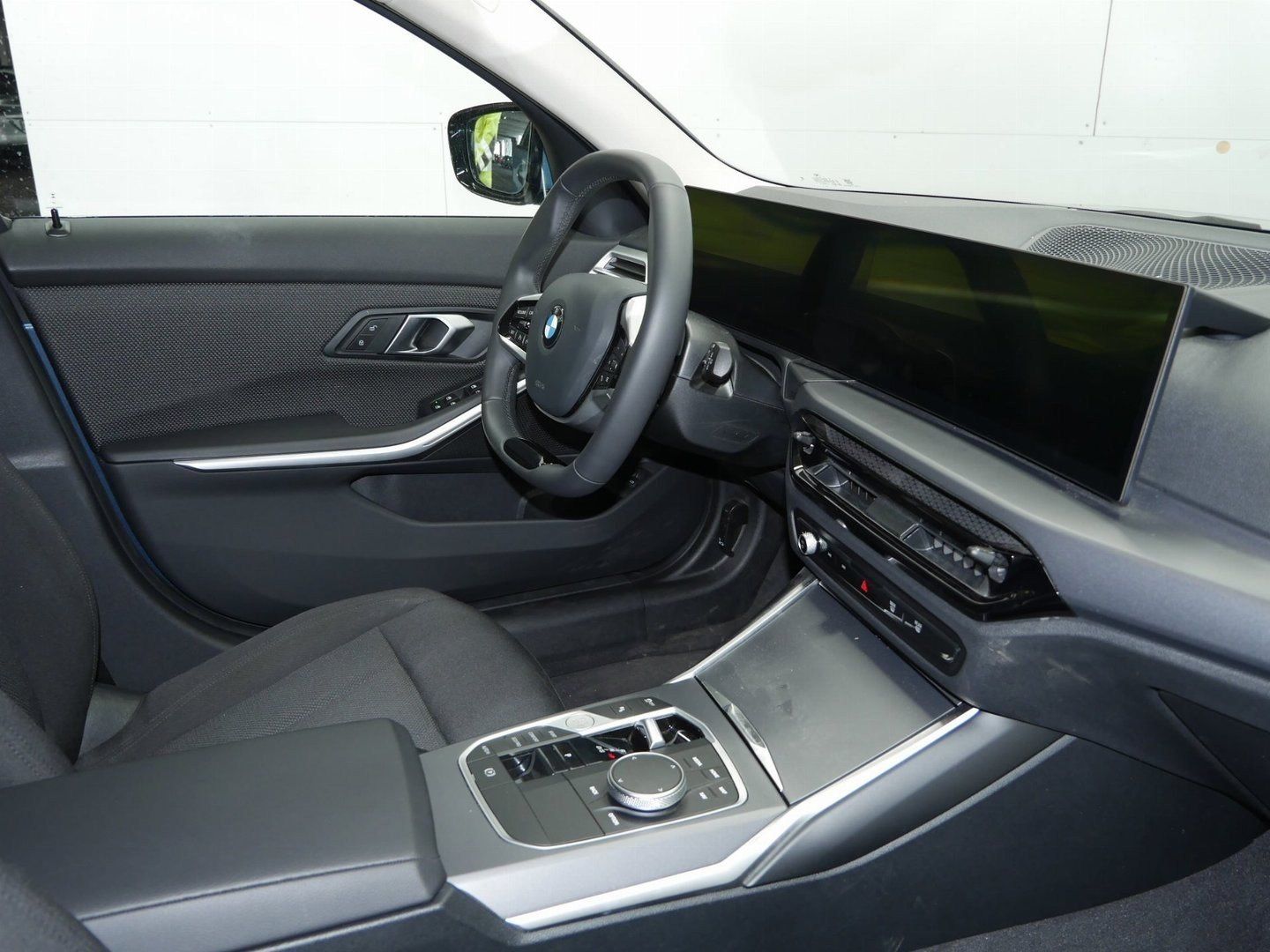 Fahrzeugabbildung BMW 318d |Komfortzugang |Parking Assistant |Sitzheiz