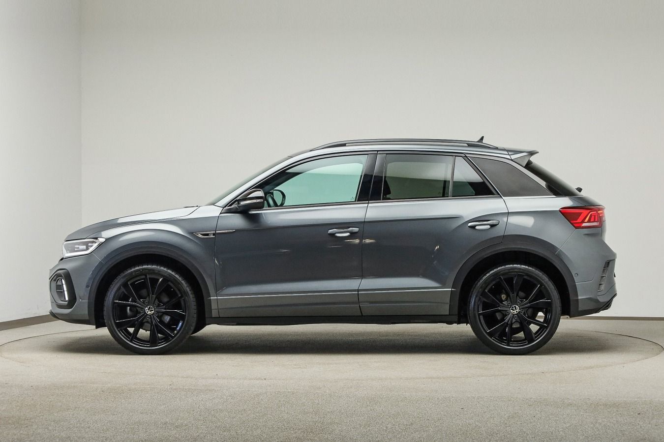 Volkswagen T-Roc 1.5 TSI DSG R-LINE BLACK-STYLE LED AHK KAM foto 5