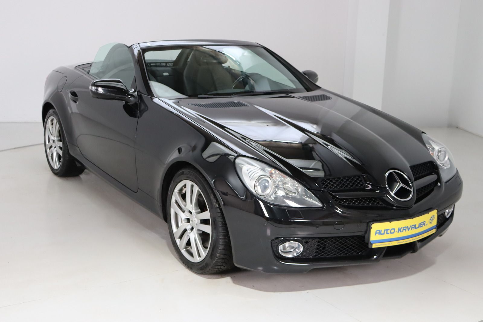 Fahrzeugabbildung Mercedes-Benz SLK 200 KOMPRESSOR * Airscarf * SHZ * Bi-Xenon