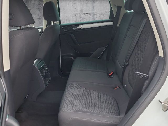 Touareg V6 3.0TDI R-Line AHK Navi Kamera