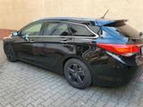Hyundai i40 Kombi 2.0 Benzin | Nur 49.000 ... - gebrauchte Hyundai i40 aus dem Jahr 2012