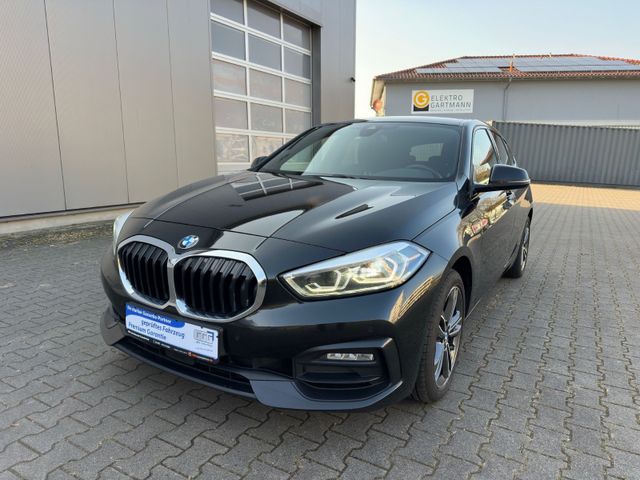 BMW 118d Sport Line Navi LED Kamera Scheckheft