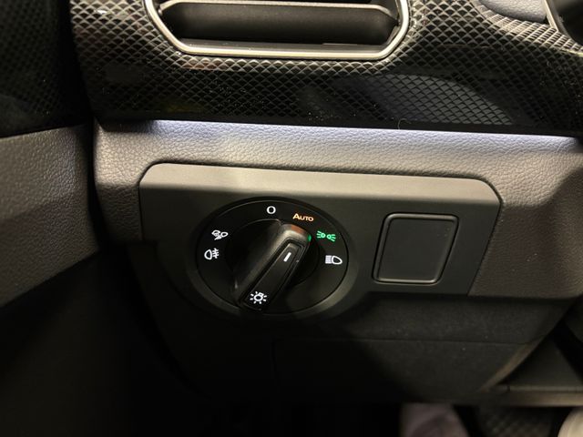 T-Cross Style 1.0 TSI DSG LED SHZ RFK ACC