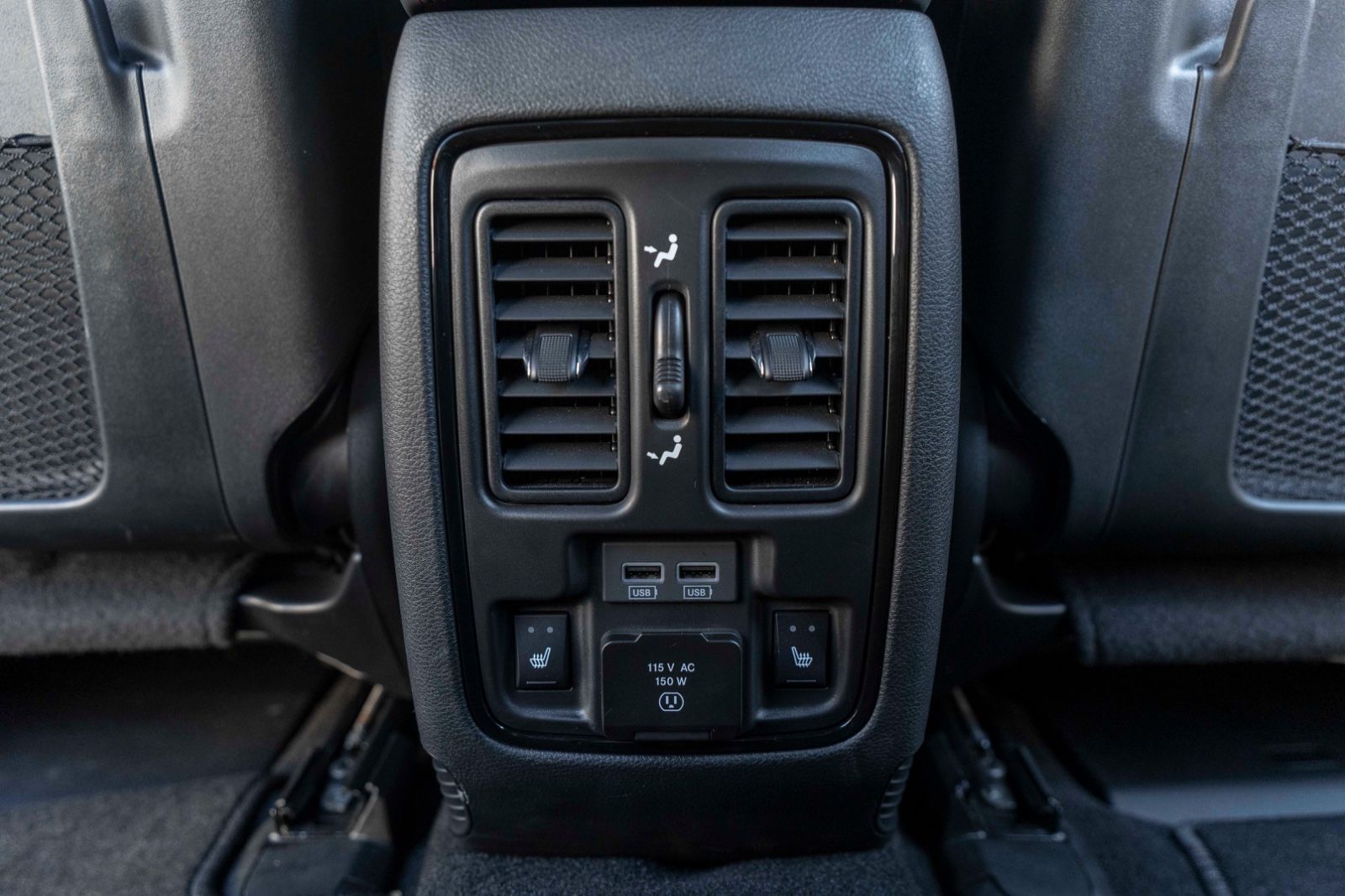 Fahrzeugabbildung Dodge 5.7L R/T AWD SRT Paket ACC AHH LPG TOTW PDC KAM