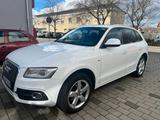 Audi Q5 Quattro - Audi Q5 mit Diesel-Antrieb: Limousine, Automatik