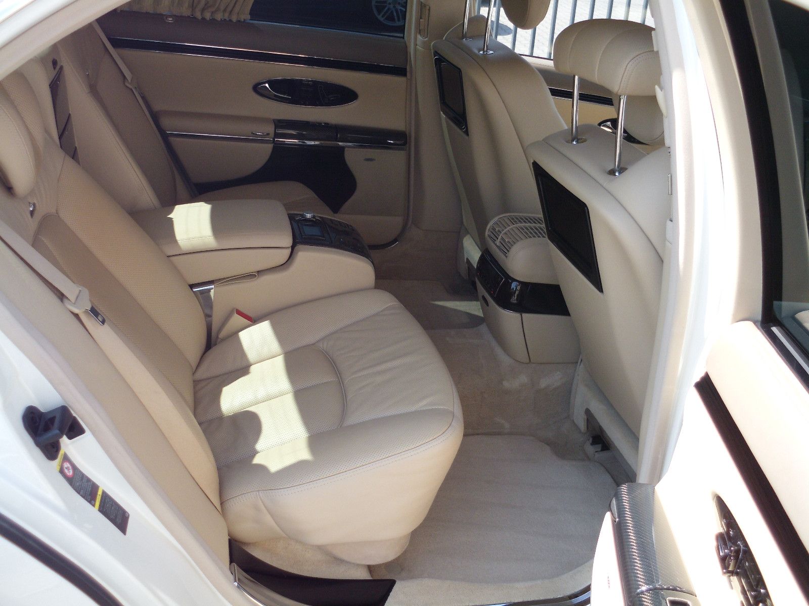 Fahrzeugabbildung Maybach 57 S Modell Facelift 2011