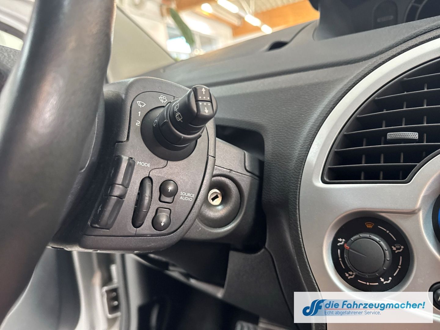 Fahrzeugabbildung Renault Modus Dynamique 1,6 Automatik Klima el.SP Spieg.