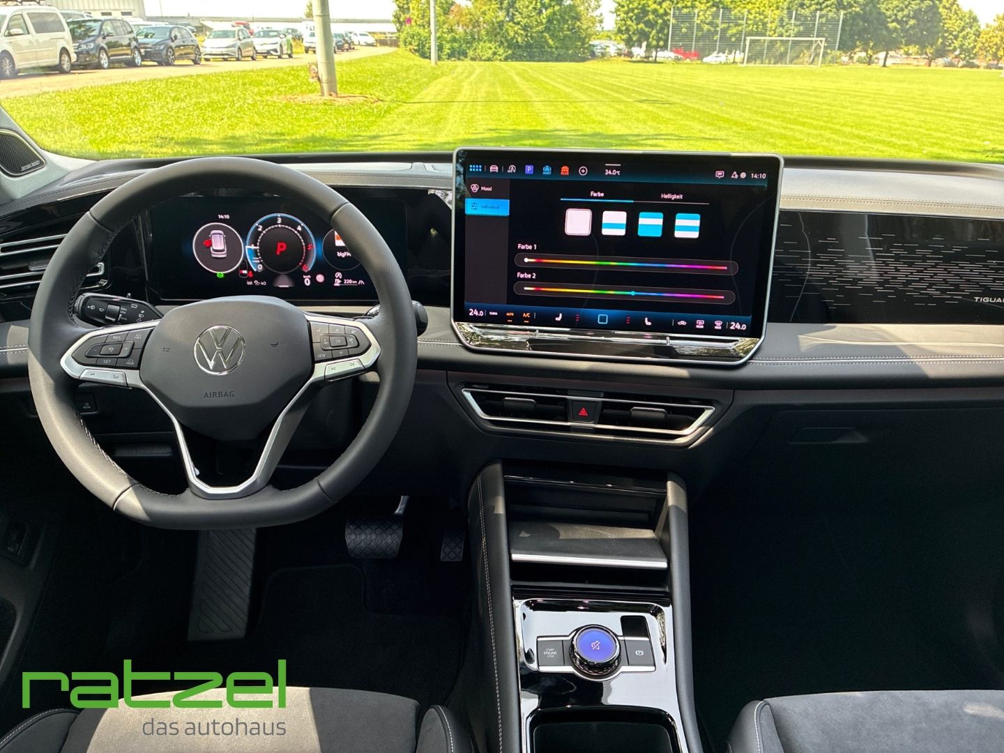 Fahrzeugabbildung Volkswagen Tiguan Elegance 2.0TDI DSG 4M Standh.+AHK+NAVI