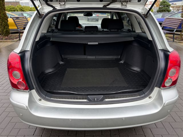 Toyota Avensis  Kombi 1.8 Travel