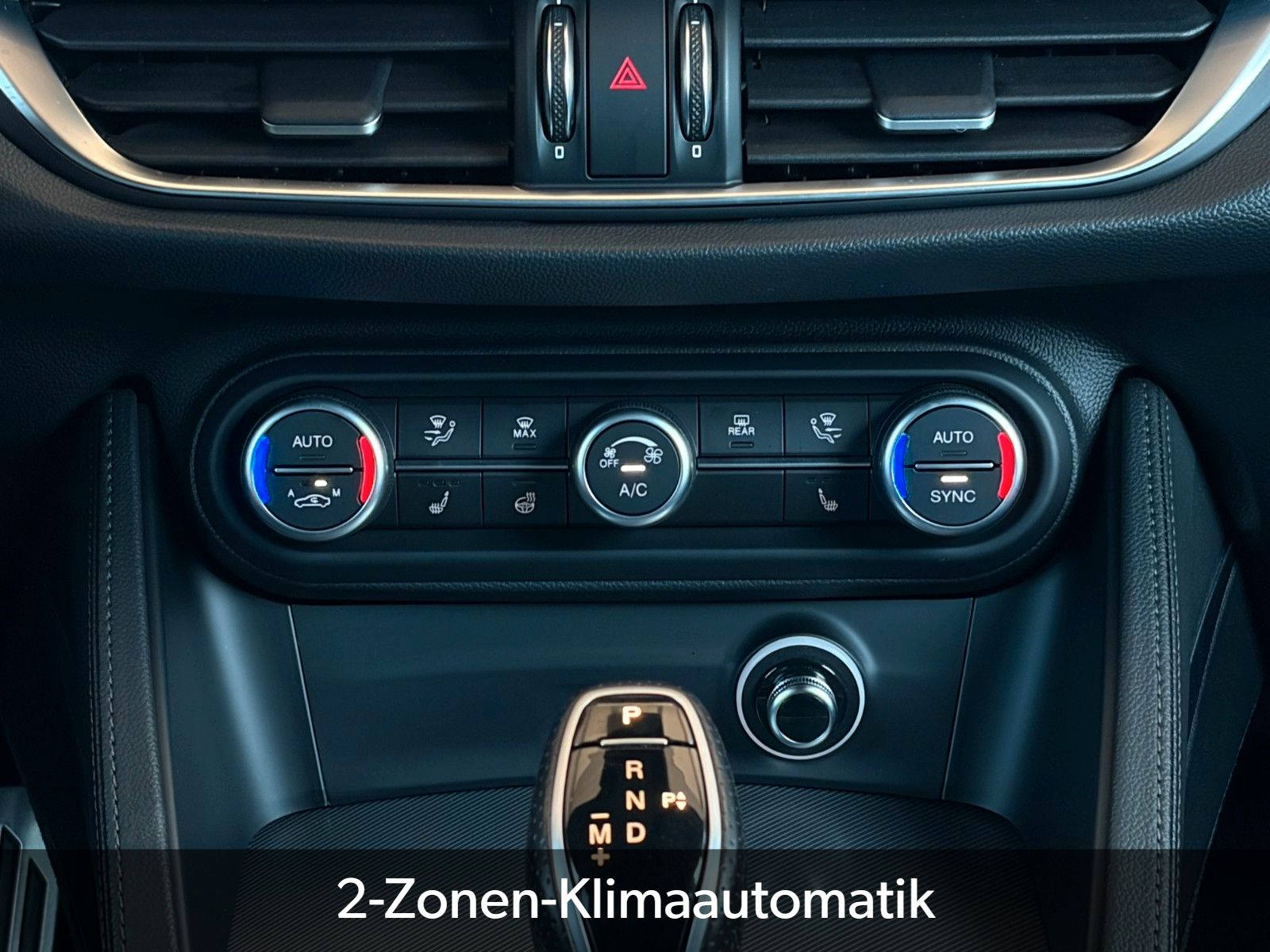 Fahrzeugabbildung Alfa Romeo Stelvio Veloce 2.0 Turbo Q4 Memory Leder CAM ACC