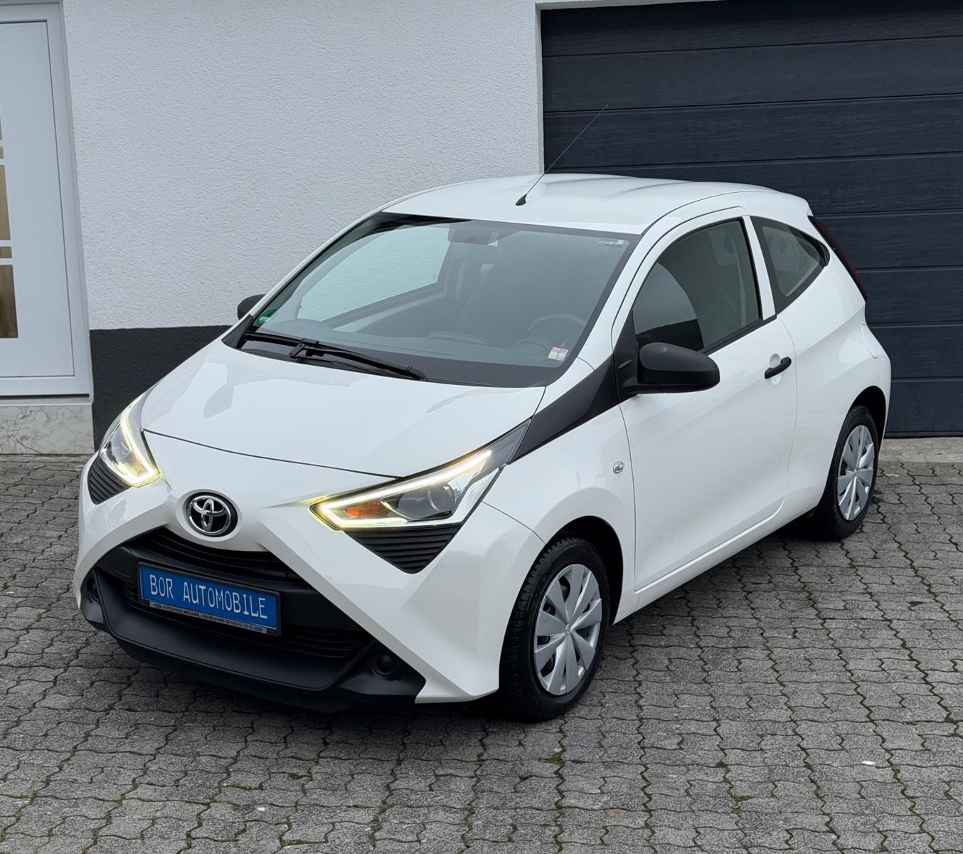 Toyota Aygo x/Klimaanlage/PDC/Euro6/1Hand/Bordcomputer/