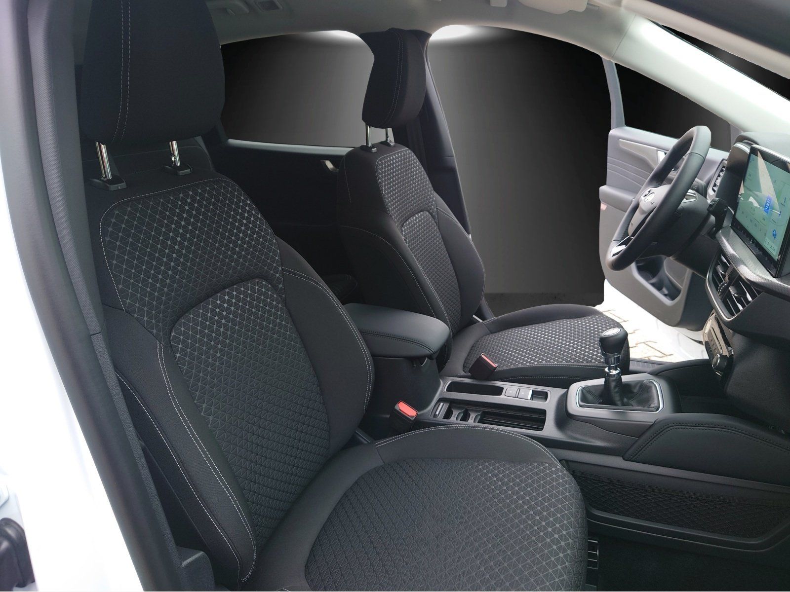 Fahrzeugabbildung Ford Kuga Titanium Navi digitales Cockpit LED Winter