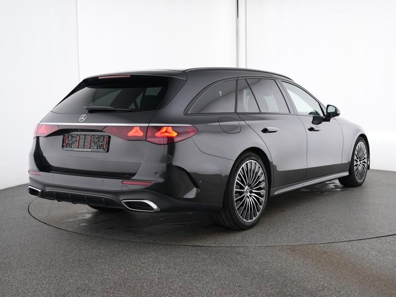 Mercedes-Benz E 300 de 4M T AMG+Night+Premium+Pano+20"+Leder++ imagem 2