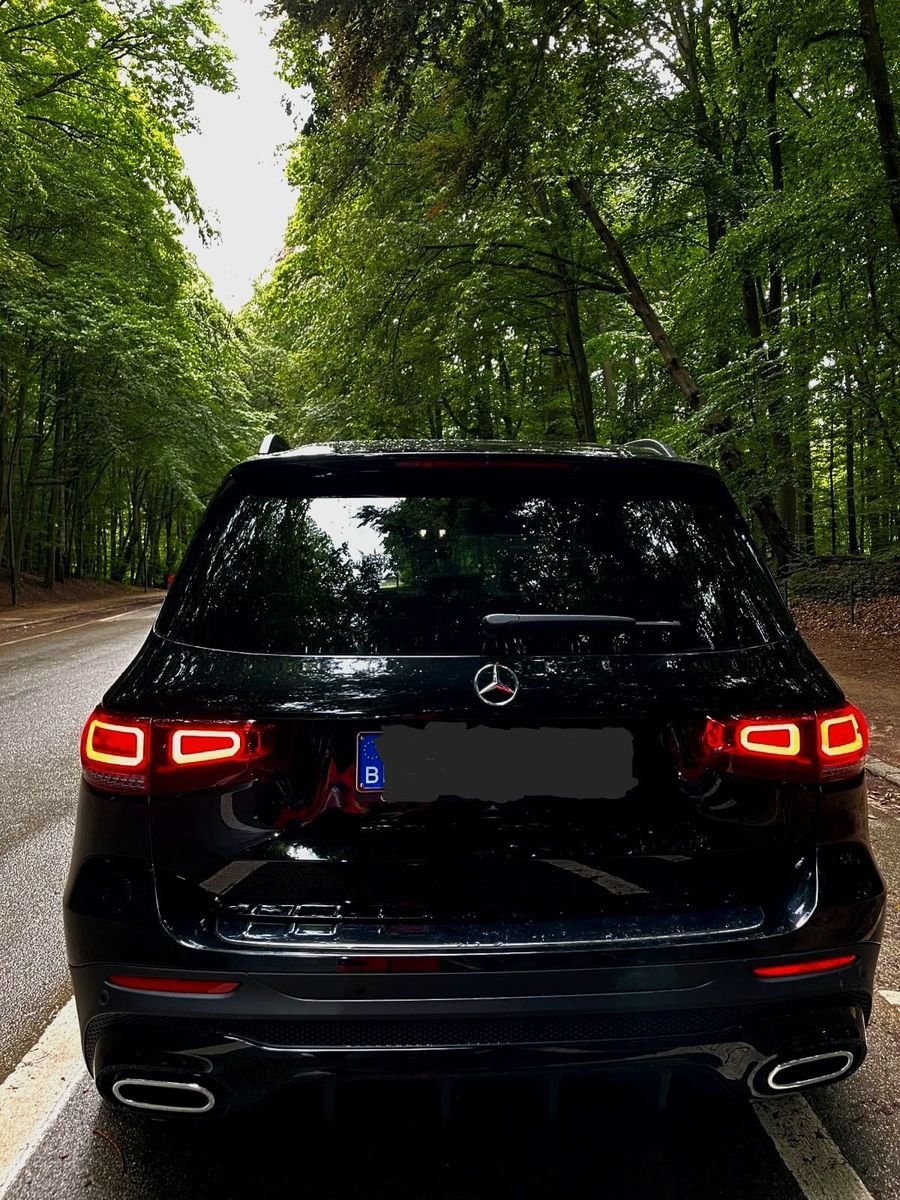 MERCEDES-BENZ GLB 200d AMG Line Premium Plus | 7-Sit