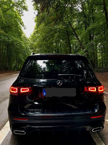 MERCEDES-BENZ GLB 200d AMG Line Premium Plus | 7-Sit