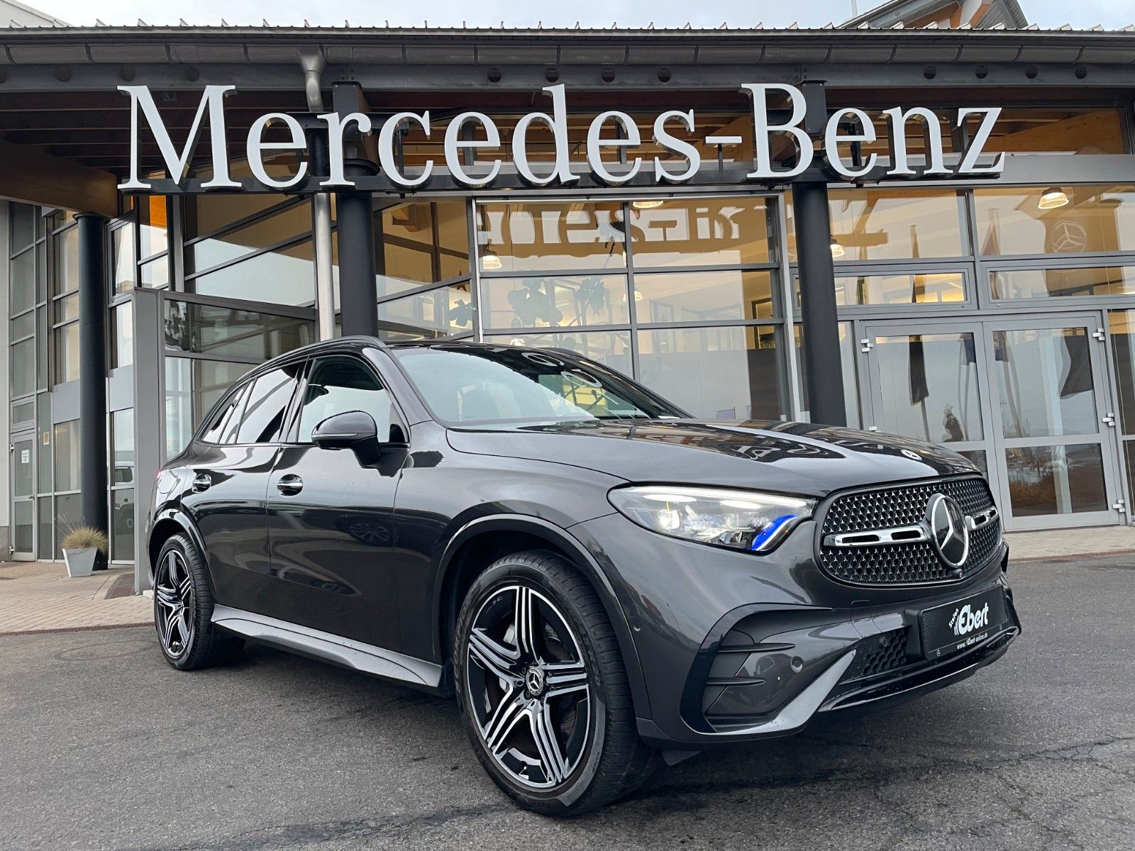 Fahrzeugabbildung Mercedes-Benz GLC 300d AMG+Digital+Distr+Pano+AirM+AHK