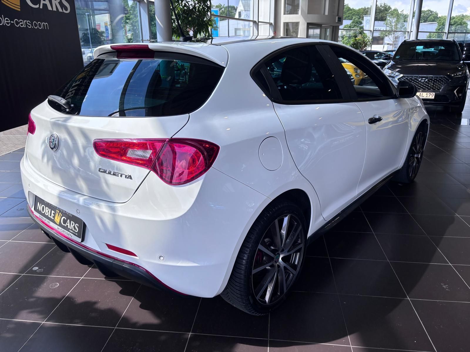 Fahrzeugabbildung Alfa Romeo Giulietta Sport Leder XENON NAVI GSD