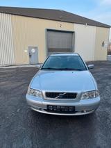 Volvo S40 TÜV NEU/AUTOMATIK/Scheckheft/SHZ/Klima - gebrauchte Volvo S40 aus dem Jahr 2004