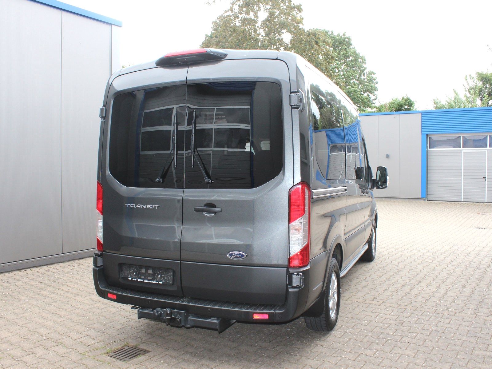 Fahrzeugabbildung Ford Transit 330 L2 Trend 2,0 TDCi DPF Mild-Hybrid