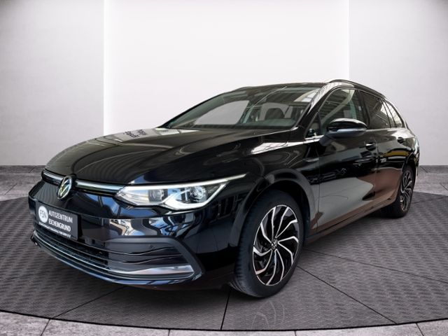 Fahrzeugabbildung Volkswagen Golf Variant 1.5 eTSI DSG STYLE NAVI IQ.LIGHT AH