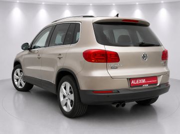 Volkswagen Tiguan - 5