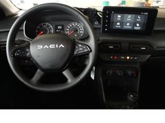 Fahrzeugabbildung Dacia Sandero III Stepway Essential,Einparkhilfe,Wie N
